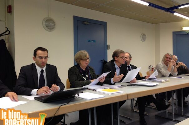 Jardin St Louis : conférence de presse du collectif