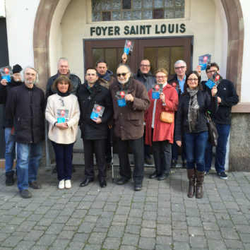 Foyer St Louis : manifestation du collectif “Un cœur pour la Robertsau”