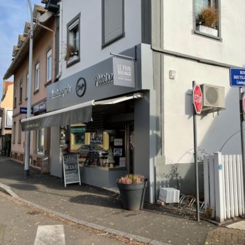 Boulangerie Pâtisserie Kieffer : la façade est en place !