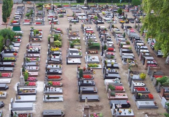 Pourquoi le cimetière St Louis est-il en zone constructible ?
