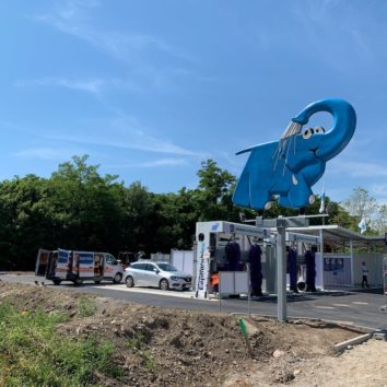 Un éléphant bleu au Port du Rhin