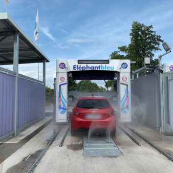 L'Eléphant bleu du port du Rhin est ouvert