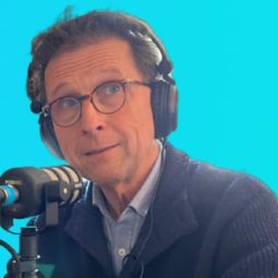 [Podcast] Arnault Pfersdorff le pédiatre le plus connu de France !