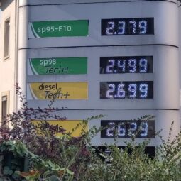Prix du carburant : délaisser sa voiture, enfin ?
